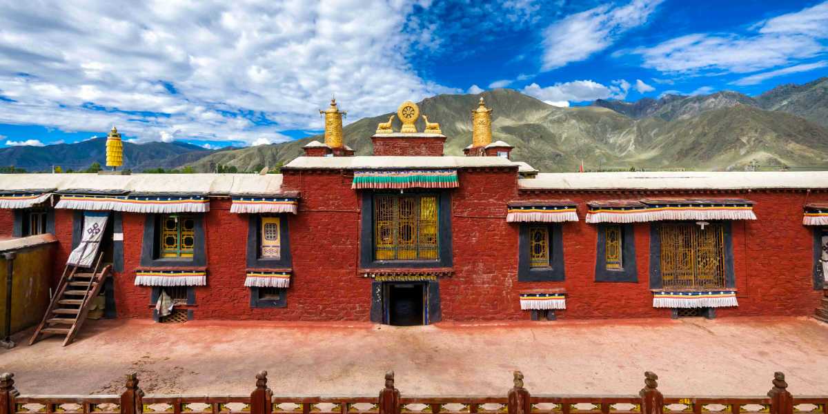 Tsedang & Monasteries